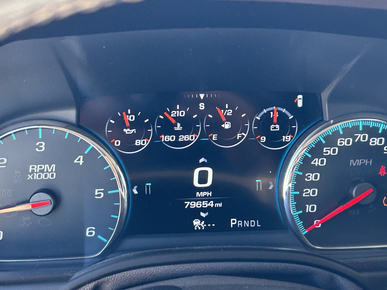 Used 2017 GMC Yukon Denali w/ Open Road Package AWD/4WD image 19