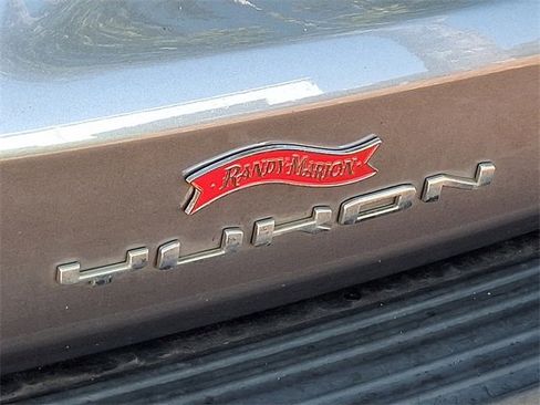 Used 2022 GMC Yukon Denali image 34