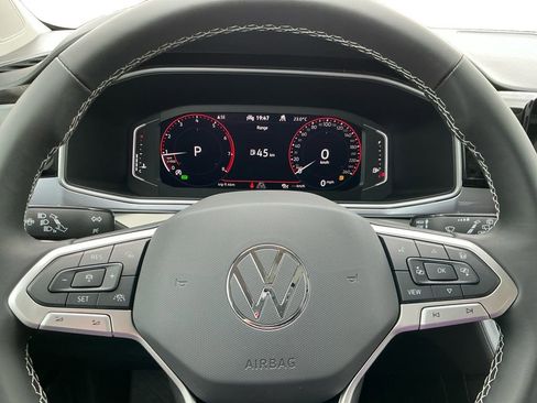 New 2025 Volkswagen Taos SEL image 19