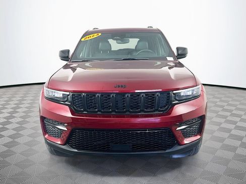 Certified 2024 Jeep Grand Cherokee Altitude AWD/4WD image 4
