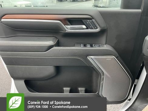 Used 2025 GMC Sierra 3500 Denali image 24