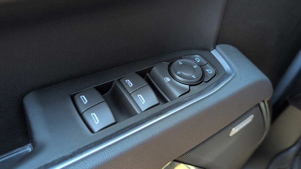 Used 2026 Chevrolet Silverado 1500 LT Trail Boss w/ Convenience Package II AWD/4WD image 13