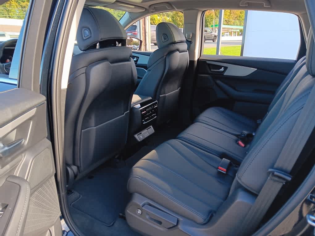 Used 2026 Acura MDX SH-AWD image 15