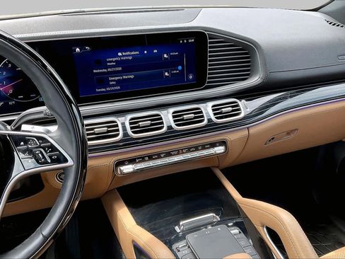 Used 2024 Mercedes-Benz GLE 350 4MATIC image 7