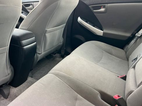 Used 2013 Toyota Prius Two FWD image 5