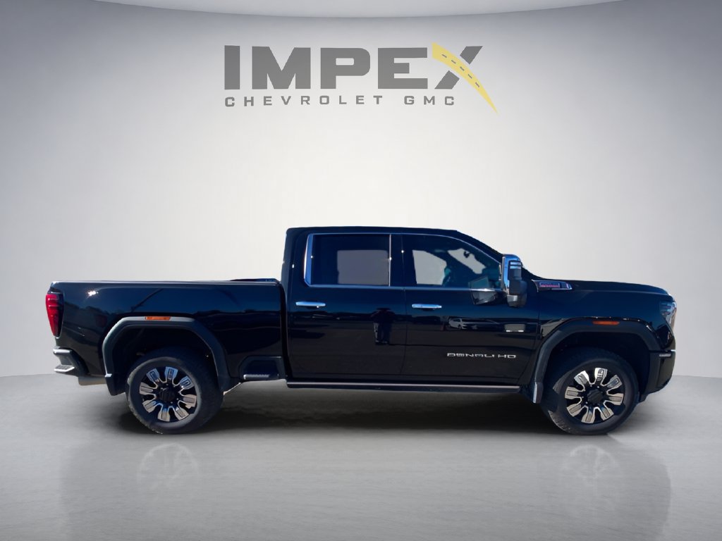 Used 2025 GMC Sierra 2500 Denali w/ Max Trailering Package AWD/4WD image 6