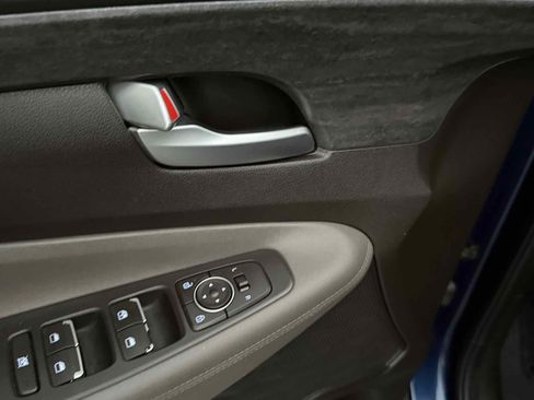 Used 2020 Hyundai Santa Fe SE image 94