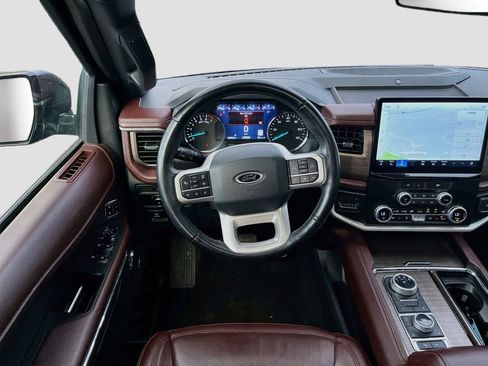 Used 2024 Ford Expedition Limited AWD/4WD image 24