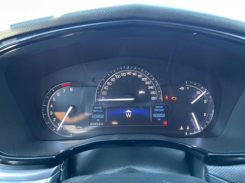 Used 2017 Cadillac XT5 Luxury w/ Driver Awareness Package AWD/4WD image 15