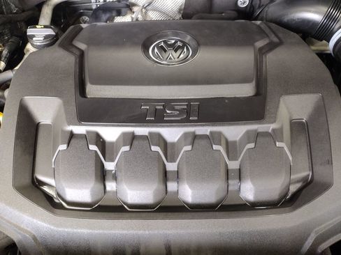 Used 2018 Volkswagen Tiguan SE FWD image 7