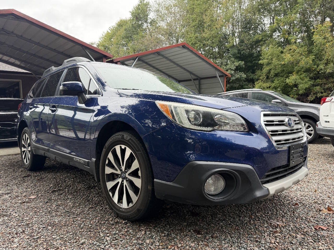 Used 2015 Subaru Outback 2.5i Limited AWD/4WD image 11