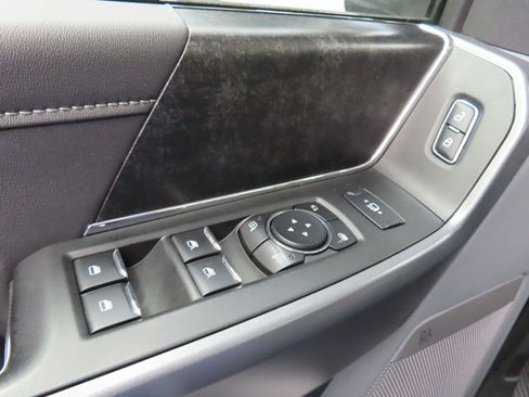 Used 2023 Ford F250 XLT w/ Black Appearance Package image 54