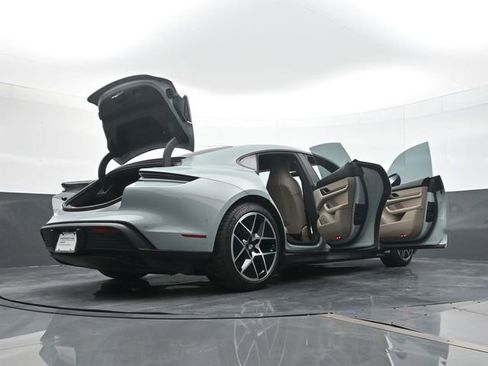 Certified 2025 Porsche Taycan AWD/4WD image 26