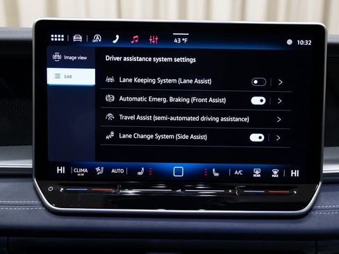 New 2026 Volkswagen Tiguan SE R-Line image 22