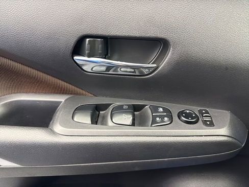 Used 2024 Nissan Kicks SR image 29