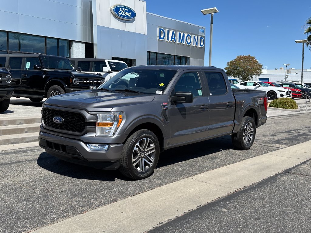 Used 2022 Ford F150 XL w/ STX Appearance Package RWD image 2