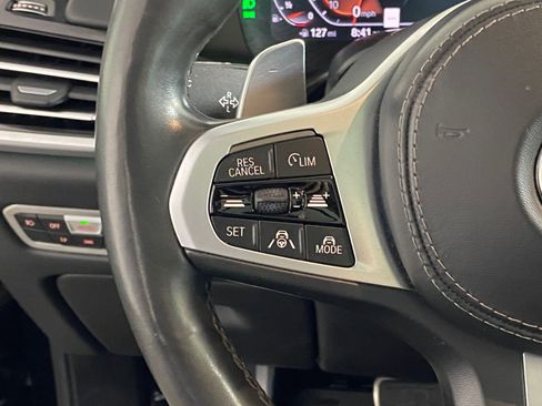 Used 2019 BMW X5 xDrive50i w/ M Sport Package image 17