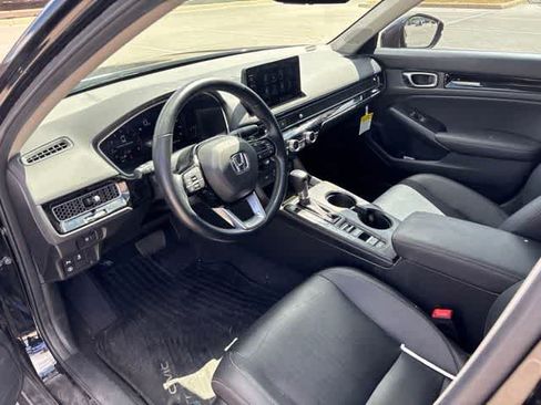 Used 2024 Honda Civic Touring image 9