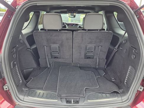 Used 2024 Dodge Durango GT RWD image 11