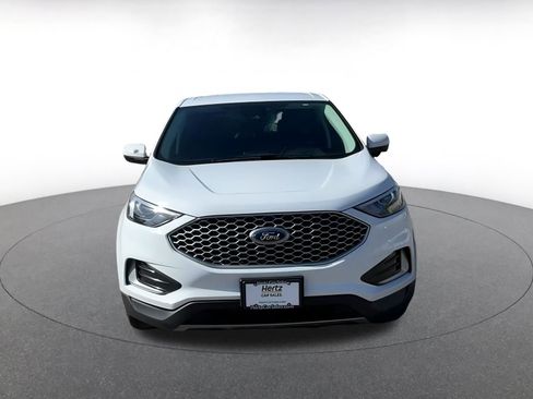 Used 2023 Ford Edge SEL image 4