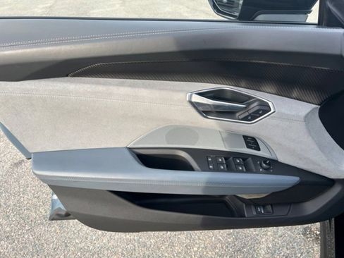 Used 2022 Audi RS e-tron GT w/ Carbon Performance Package image 21