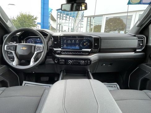 Certified 2025 Chevrolet Silverado 3500 LT w/ All Star Edition image 32