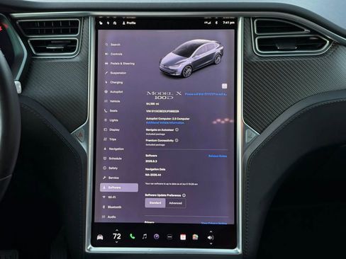Used 2018 Tesla Model X 75D AWD/4WD image 16