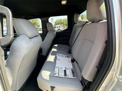 Certified 2025 Toyota Tacoma SR5 image 27