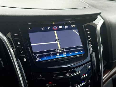 Used 2020 Cadillac Escalade ESV Luxury image 13