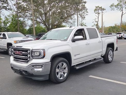 Used 2018 GMC Sierra 1500 SLT image 2