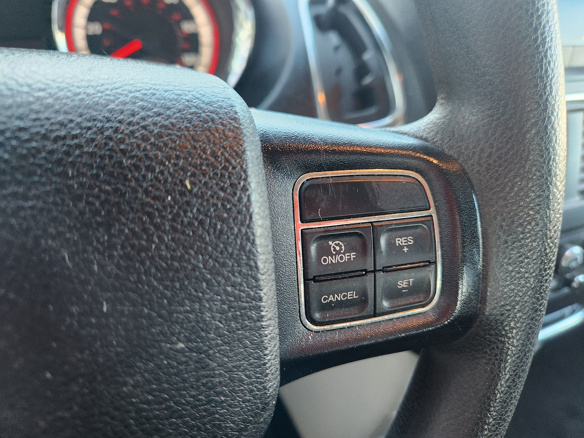Used 2012 Dodge Grand Caravan SE FWD image 29