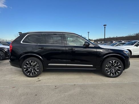 New 2026 Volvo XC90 T8 Ultra image 8