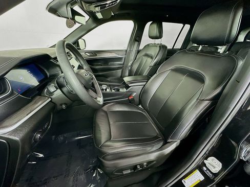 Certified 2024 Jeep Grand Cherokee L Limited w/ Luxury Tech Group II image 33