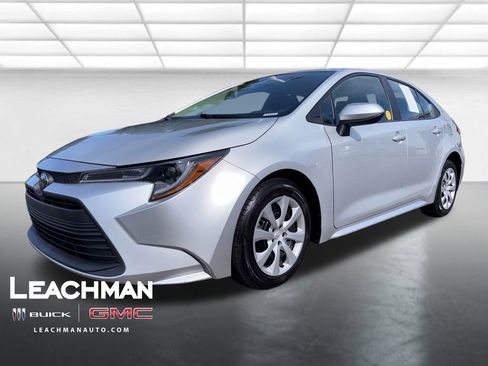 Used 2024 Toyota Corolla LE FWD image 8