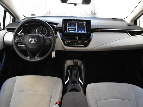 Used 2022 Toyota Corolla LE image 30