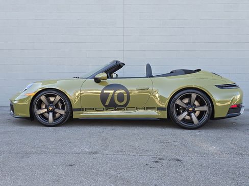 New 2026 Porsche 911 Carrera GTS image 2