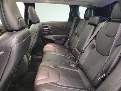 Used 2021 Jeep Cherokee Limited AWD/4WD image 28