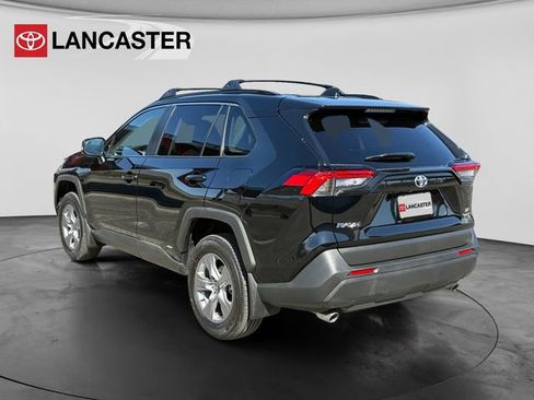 Certified 2025 Toyota RAV4 LE AWD/4WD image 5
