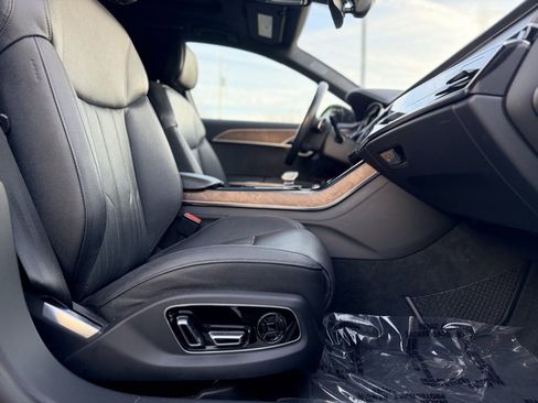 Certified 2022 Audi A8 L 3.0T w/ Executive Package image 21