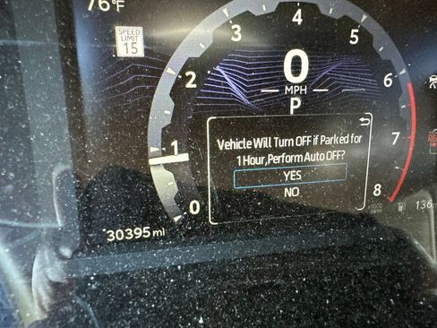 Used 2025 Toyota 4Runner SR5 AWD/4WD image 15