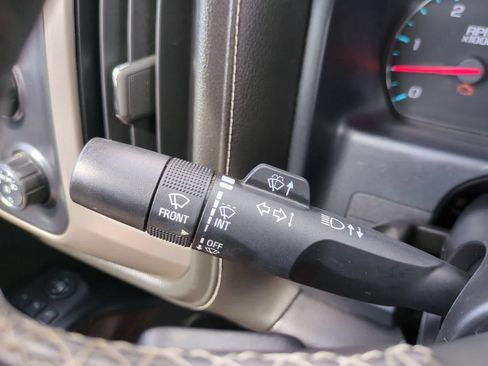 Used 2017 GMC Sierra 2500 Denali w/ Suspension Package, Off-Road AWD/4WD image 27