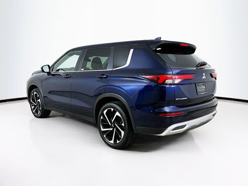 Used 2024 Mitsubishi Outlander SE image 5