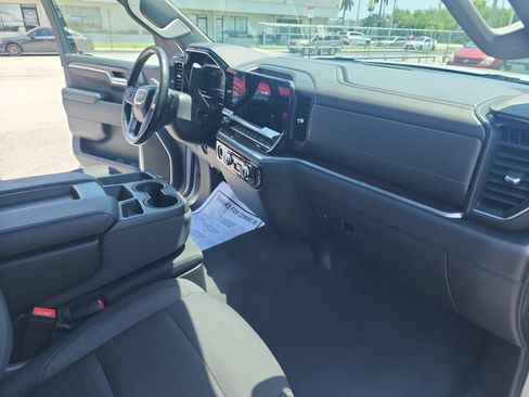 Used 2022 GMC Sierra 1500 Elevation RWD image 22