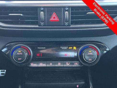 Used 2023 Kia Forte GT-Line w/ GT-Line Premium Package image 9