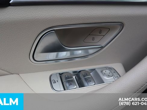 Used 2025 Mercedes-Benz GLS 450 4MATIC image 12