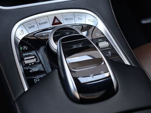 Used 2018 Mercedes-Benz S 560 4MATIC Sedan image 30