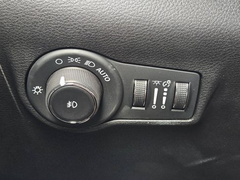 Used 2024 Jeep Compass Limited AWD/4WD image 20