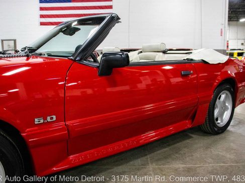 Used 1993 Ford Mustang GT image 22
