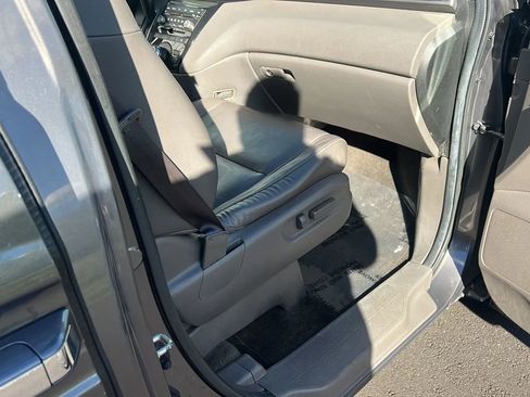 Used 2013 Honda Odyssey Touring image 18