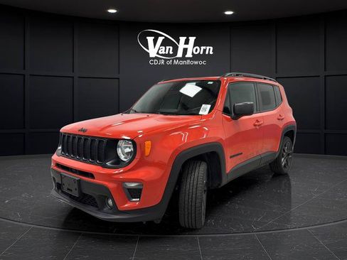 Used 2021 Jeep Renegade Latitude AWD/4WD image 3